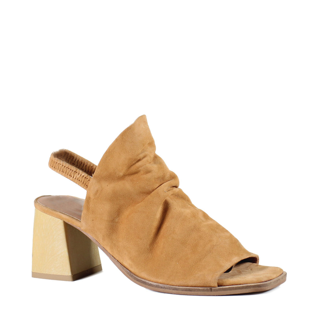 Saddle (Tan)